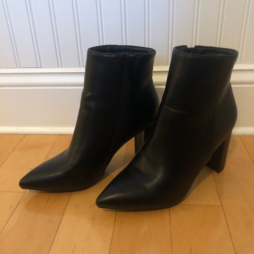 Women’s Black Ankle Boots - Size 8 - 3-1/2” Heel